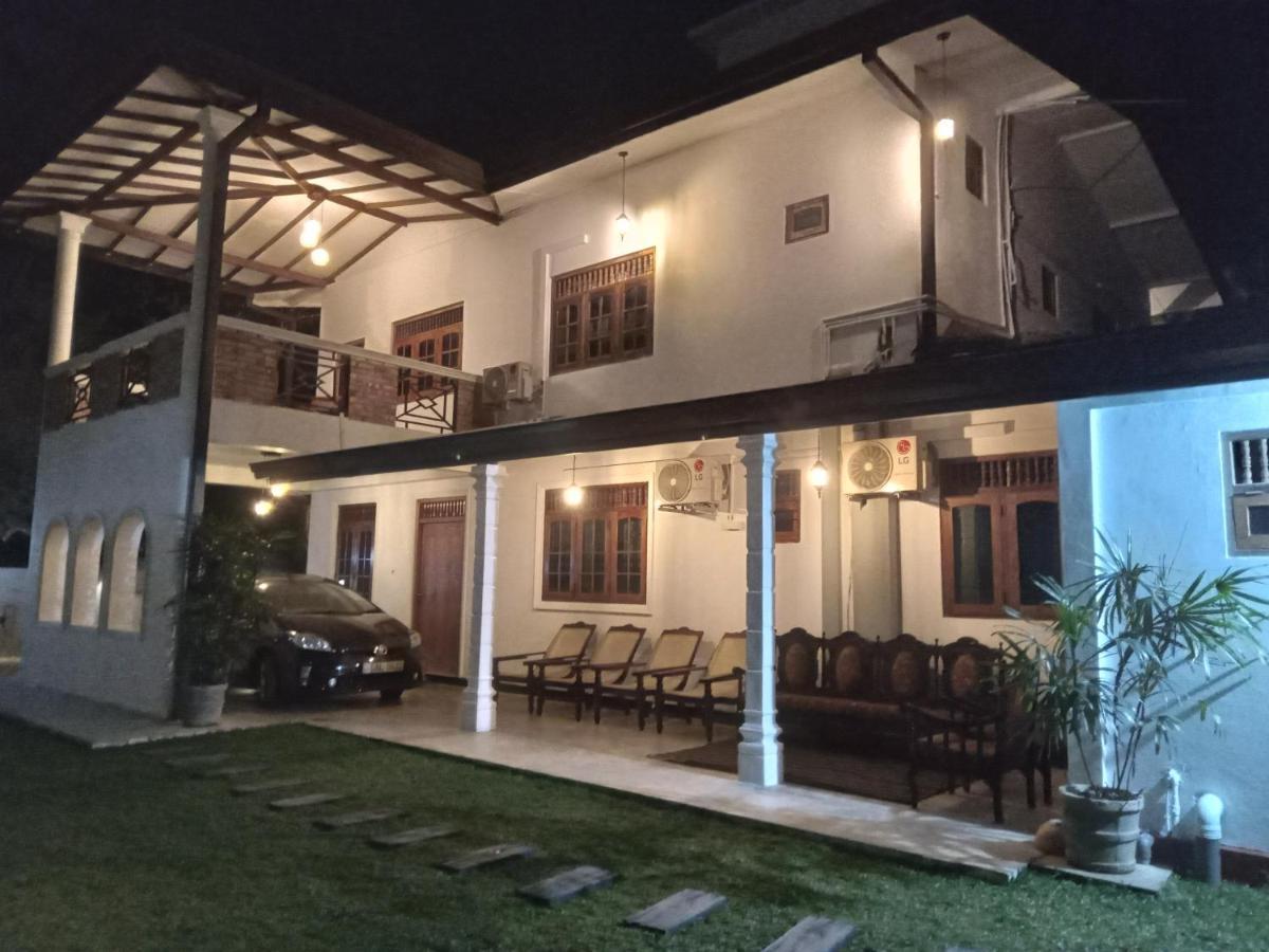 Sky Bloom Homagama Exterior foto